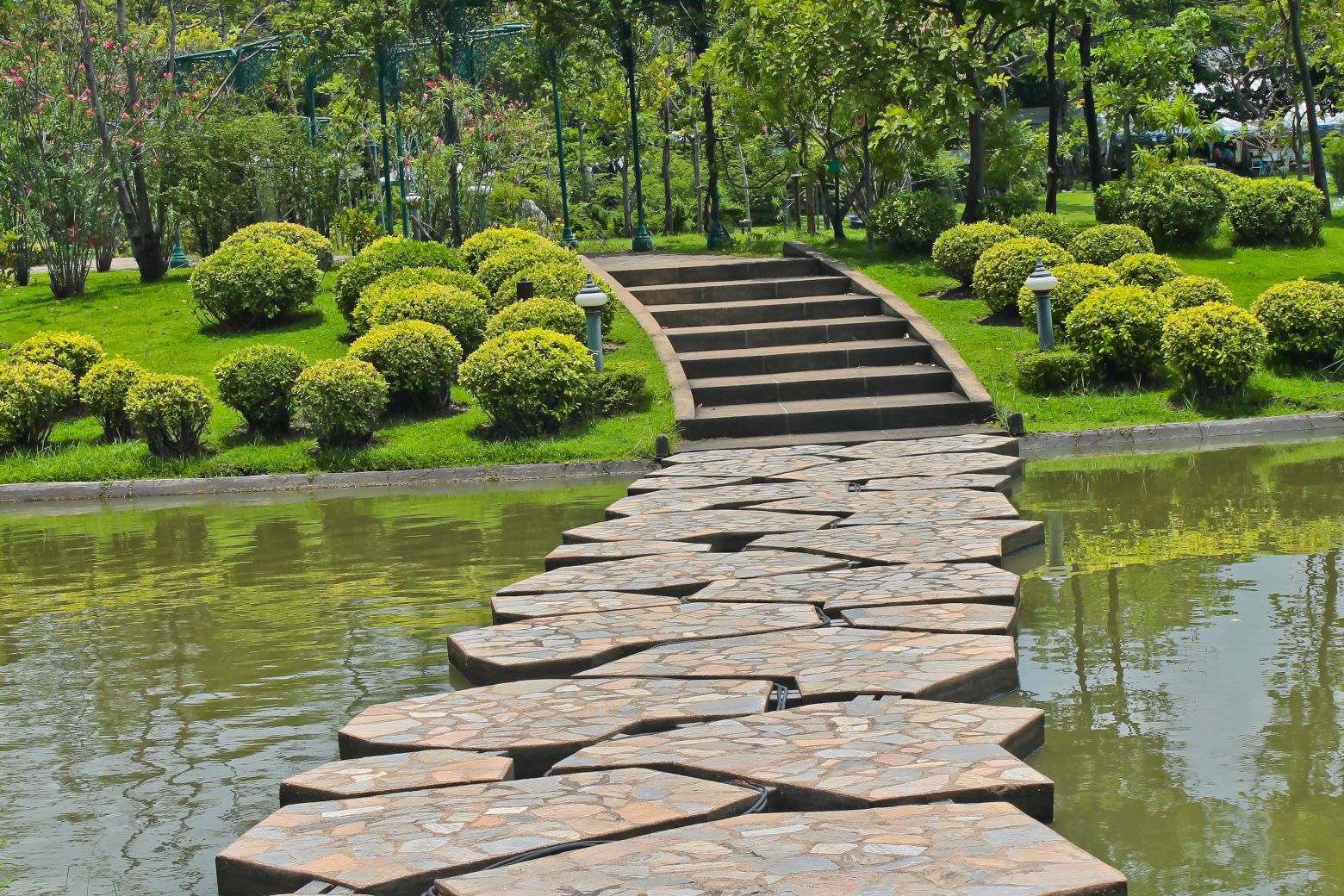 สวนสมเด็จพระนางเจ้าสิริกิติ์ สวนสาธารณะใจกลางเมือง